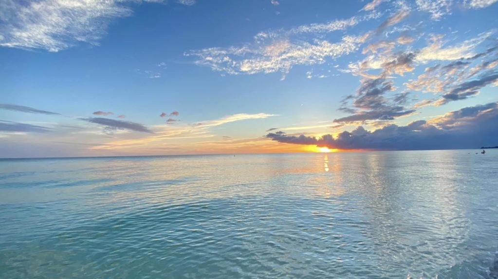 Amazing Beach Getaway Pool Condo By The Beach เบรเดนทันบีช ภายนอก รูปภาพ